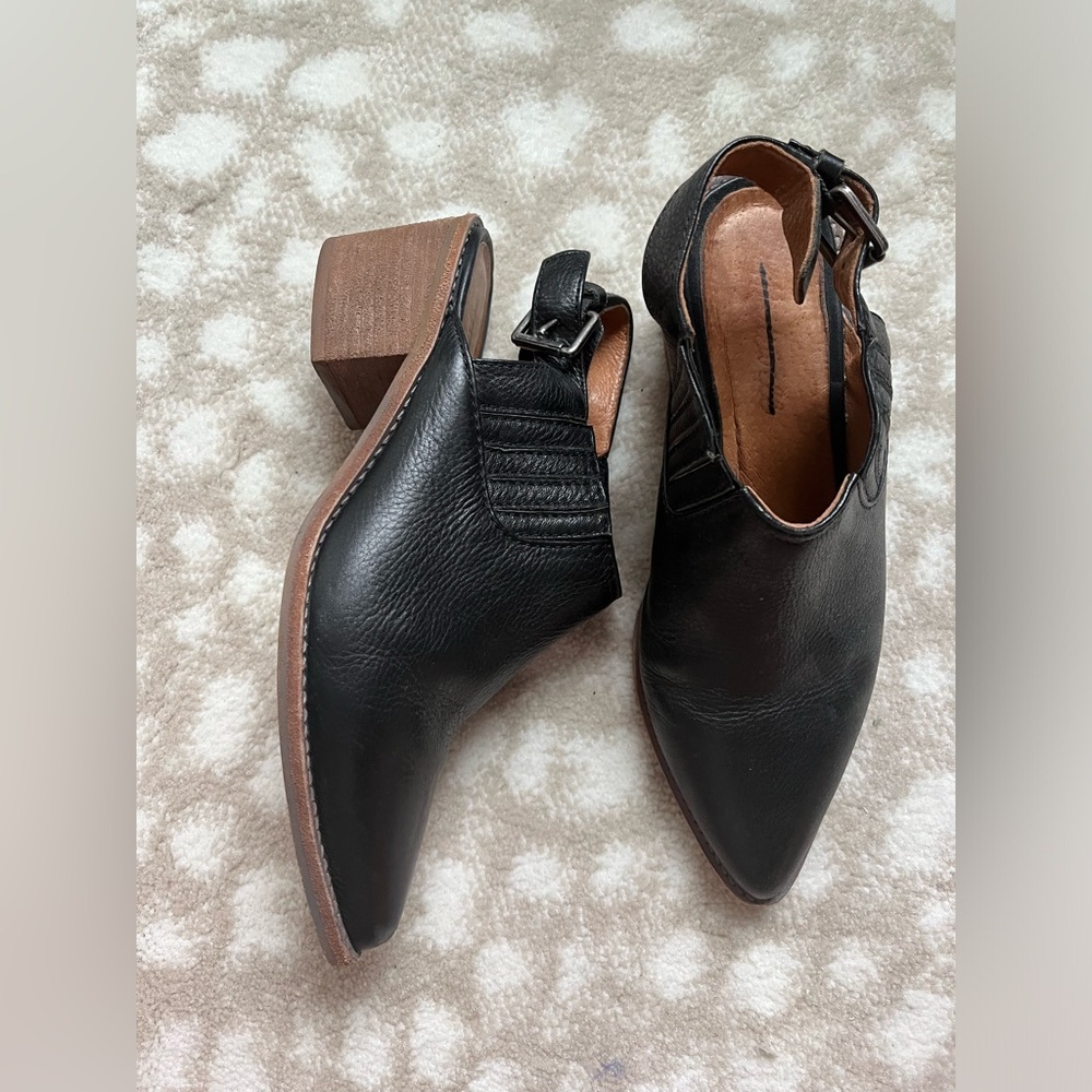 Madewell Leather slide booties